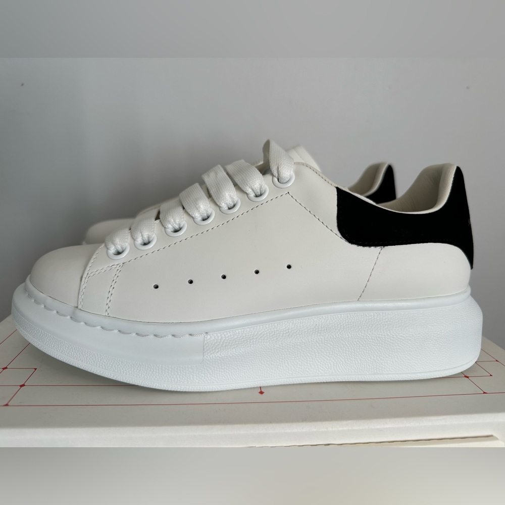 Alexander McQueen Sneaker